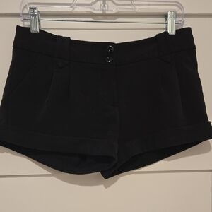 Vintage Forever 21 Black 2 Button Zip Cuffed Women's Shorts Y2K